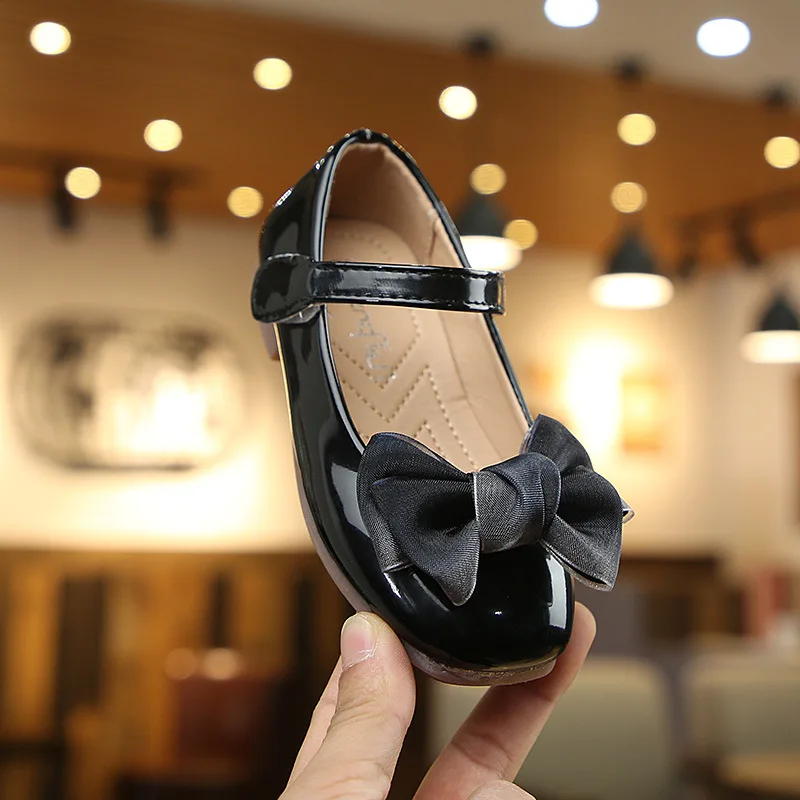 Детская обувь принцессы на плоской подошве из лакированной кожи для ...