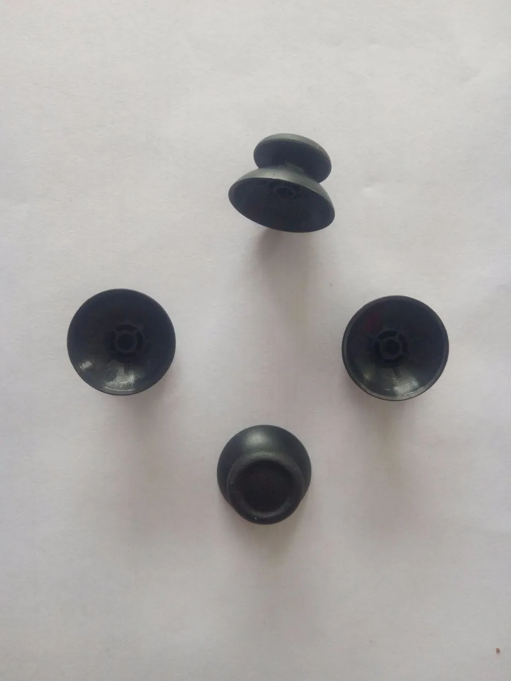 

100pcs Plastic Thumb Stick Joystick Grip Caps for PS4 Game Controllers Black