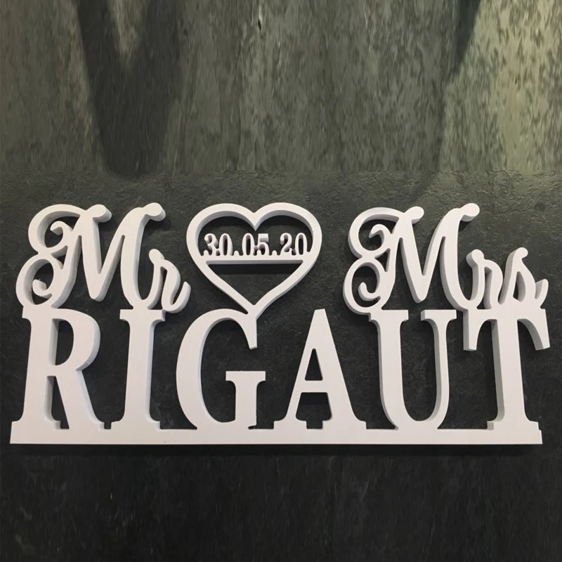  Custom wedding table logo and surname wedding decorated with the logo of Mr. and Mrs.