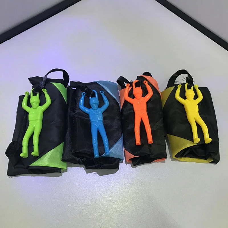 Toys color random Outdoor Garden Sports Mini Play Parachute Soldier Toy