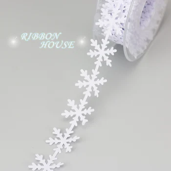 

(5 meters/lot) 25mm Snow Decoration Belt with Ultrasound Embossed Nonwoven Christmas Decoration Ribbon lace