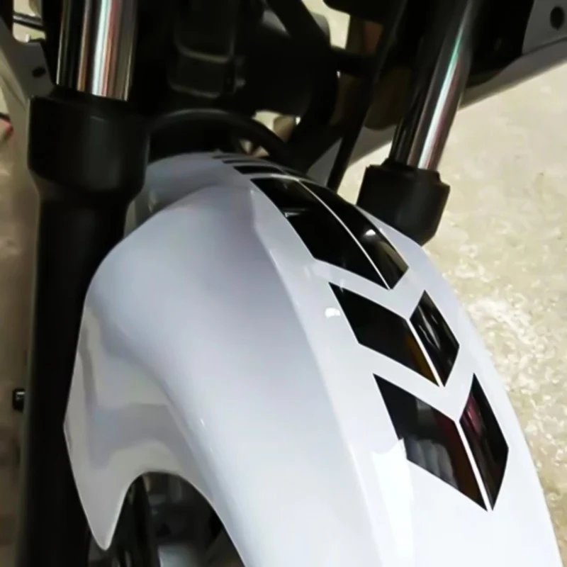

1Pcs Motorcycle Reflective Sticker Moto Stickers and Decals Motorcycle Accessories Sticker On Bike Bicycle Mudguard Decoration