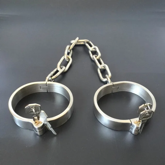 legcuffs (1)