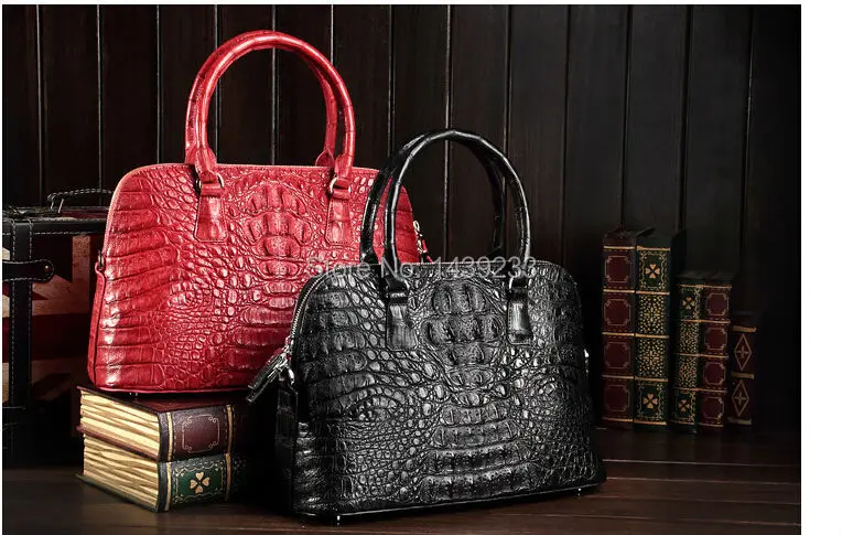 Рисунок 2 - Сумка из 100% натуральной кожи аллигатора