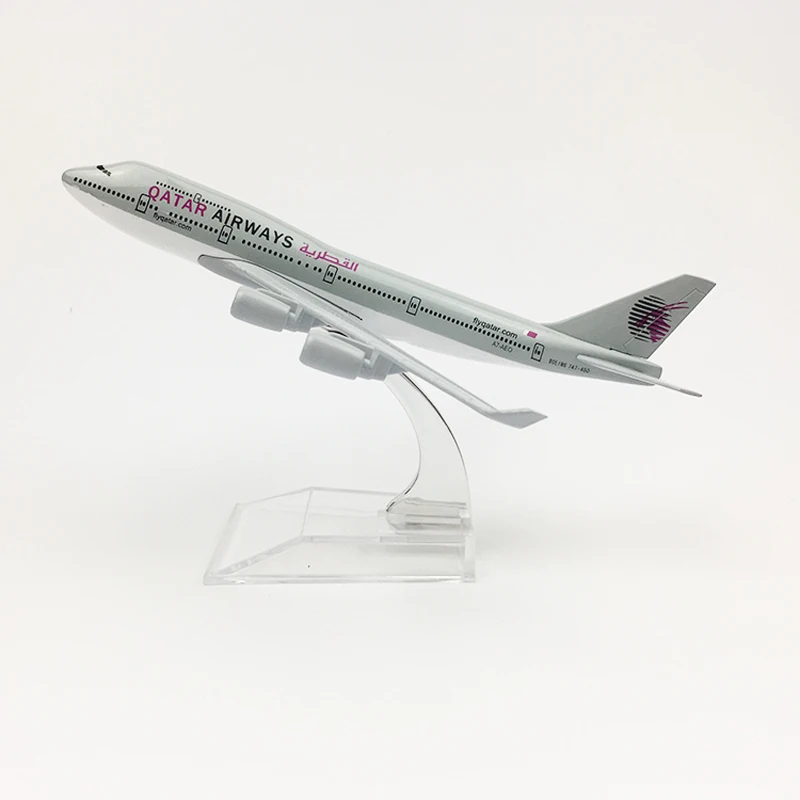 JASON TUTU 20cm Plane Model Airplane Model QATAR Airbus A380 Aircraft Model 1:200 Diecast Metal Airplanes Plane Toy Gift