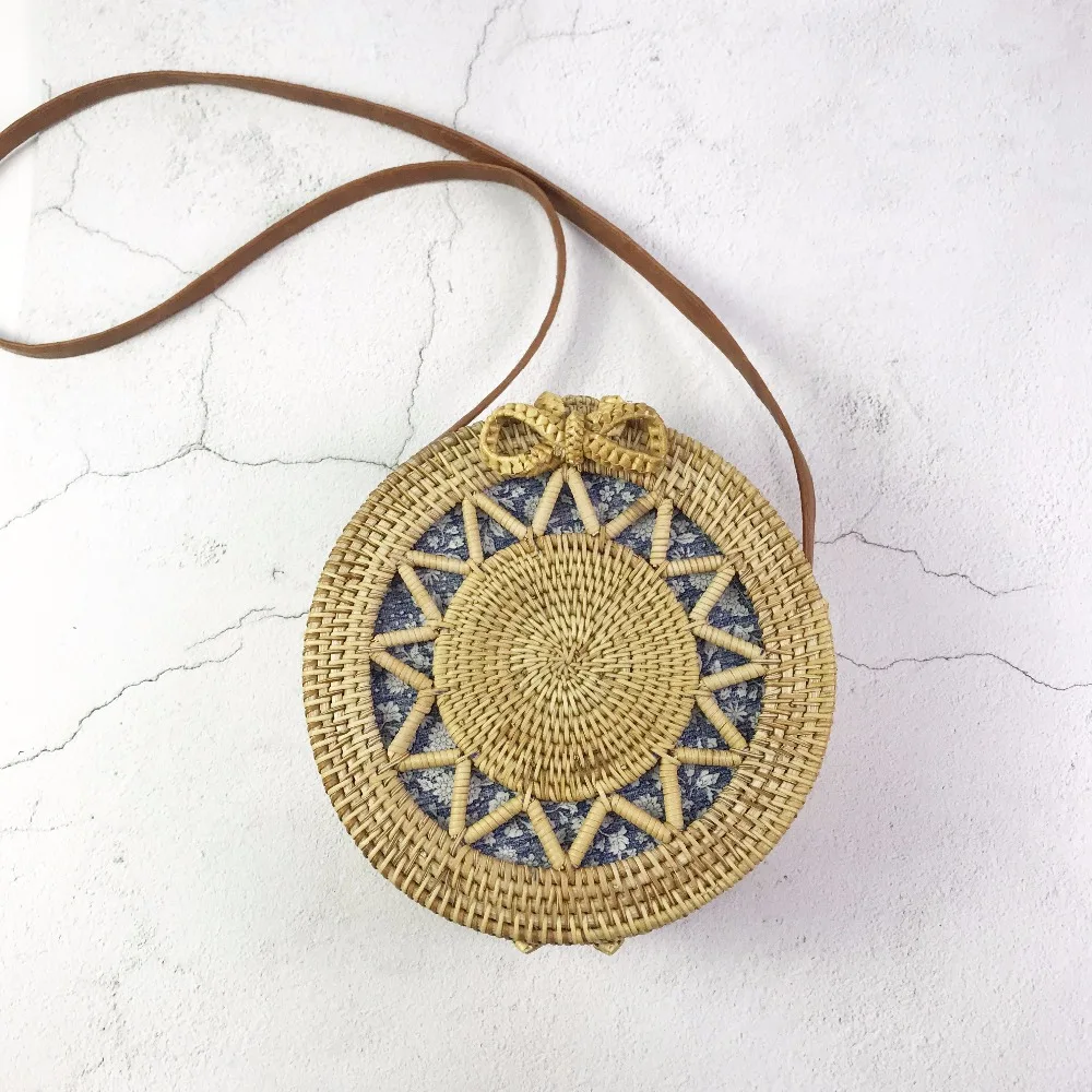 

2018 Hot Ins Vietnam Hand Made Woven Rattan Bag Circular Hollow Out Retro Art Women Bag