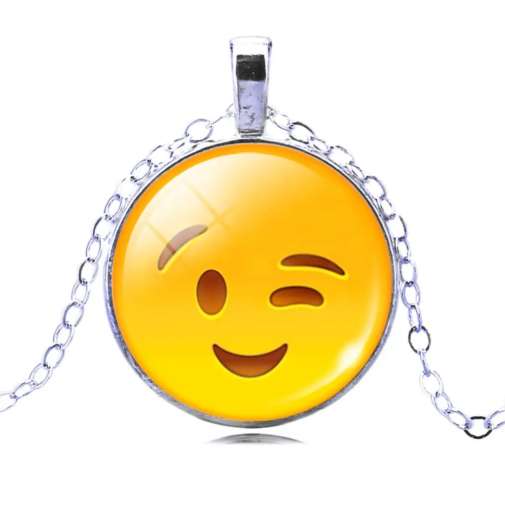 Download 70 Gambar Emoticon Bulan  Gratis HD