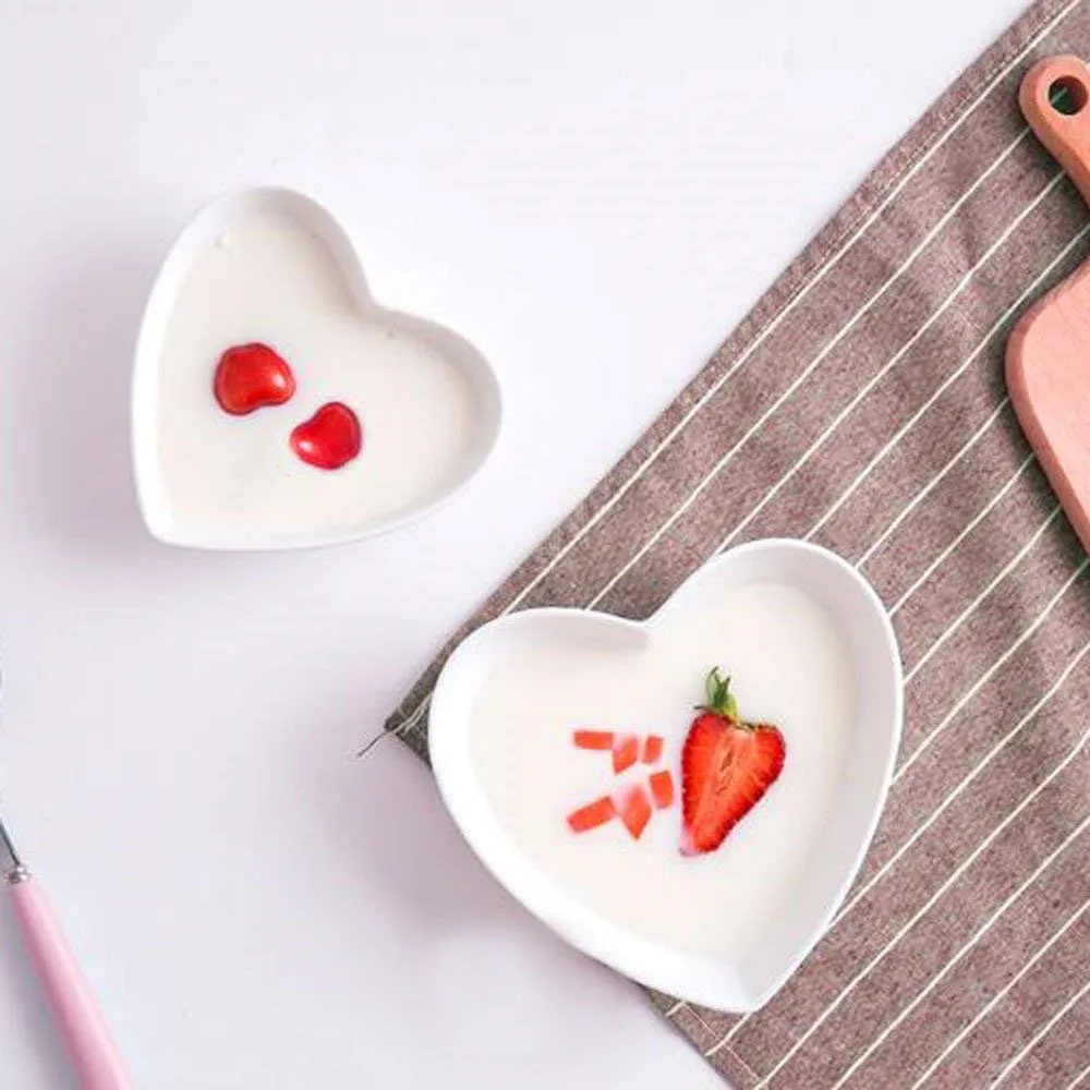 Creative Cute Heart Small Saucer Shape Mini Plate Ceramics Cartoon Dish Creative Snack Plate Salad Dinner Tray Sauce Dish 4pcs