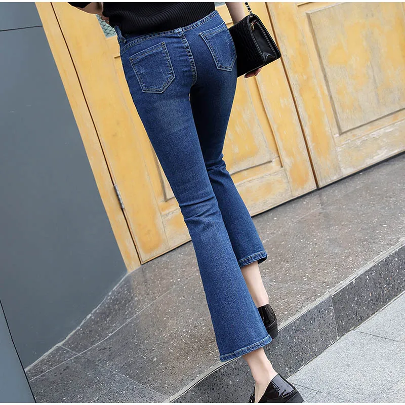 Plus Size Floral Embroidery Ankle Length Flare Jeans 3XL 5XL 7XL Spring Summer Blue Stretch Capris Bell Bottom Mom Jeans Plus Size Floral Embroidery Ankle Length Flare Jeans 3XL 5XL 7XL Spring Summer Blue Stretch Capris Bell Bottom Mom Jeans