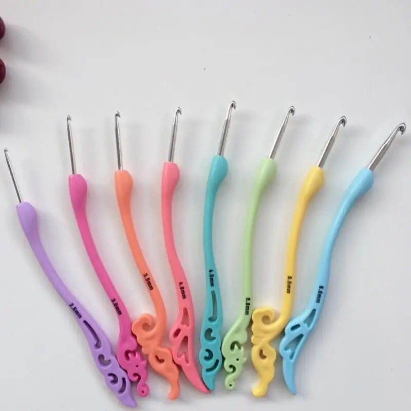 

8 шт./компл. Ретро красочная пластиковая ручка алюминиевые вязальные крючком иглы, швейные инструменты DIY Ремесло ткацкий станок набор для плетения инструментов