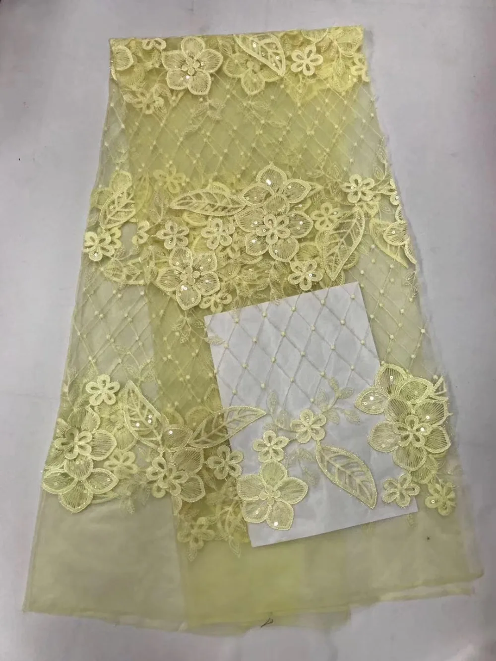 

New Arrivals 2018 Embroidered Net Lace Fabric For Wedding Dress Hot Sale African French Guipure sequin Lace Fabric