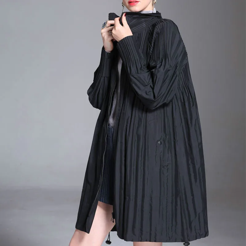 

2019 New Spring Lapel Long Sleeve Black Loose Zipper Big Size Long Pleated Jacket Women Coat Fashion Tide
