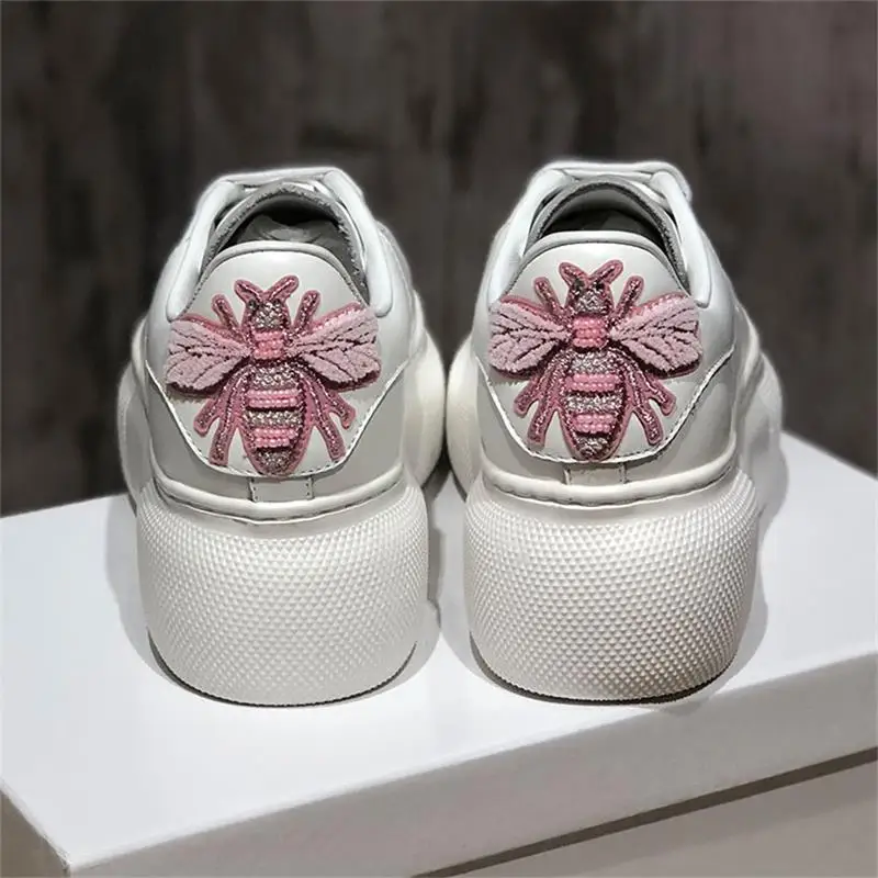 

2019 Hot Spring Women Flat Platform White Sneaker Round Toe Casual Lace Up Animal Ladies Shoes Women