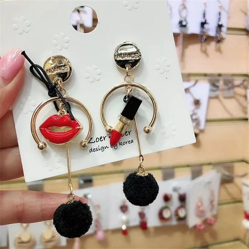 

Hot Fashion Brincos Flaming Lipstick Lips Sexy Girl Asymmetric Earrings Fluff ball Personalized Earrings For Women Jewelry
