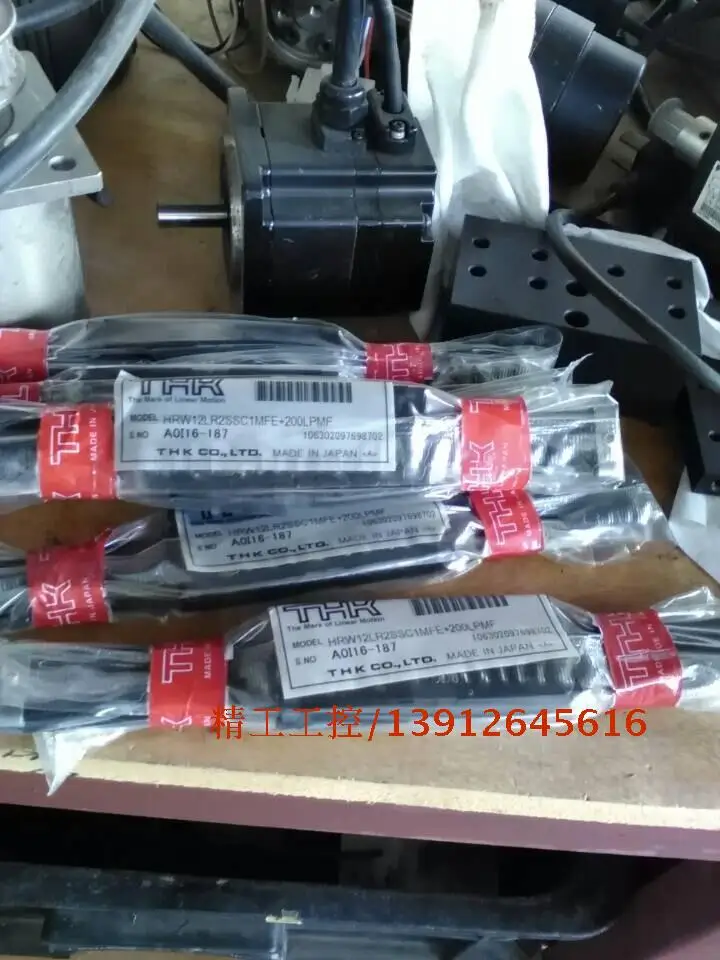 

[SA] Japan THK new original linear guide rail slider HRW12LR2SSC1MFE+200LPMF spot