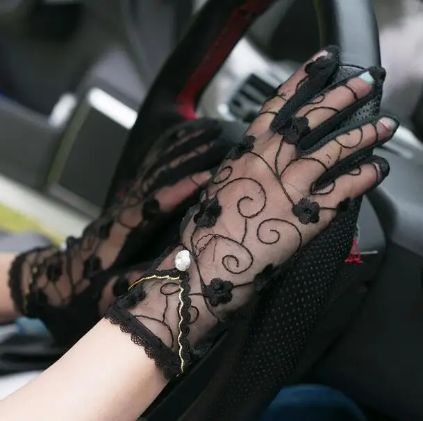 

Women's Spring Summer Thin Sunscreen Touch screen Lace Driving Gloves Female Summer embroidery breathable Riding Gloves R836