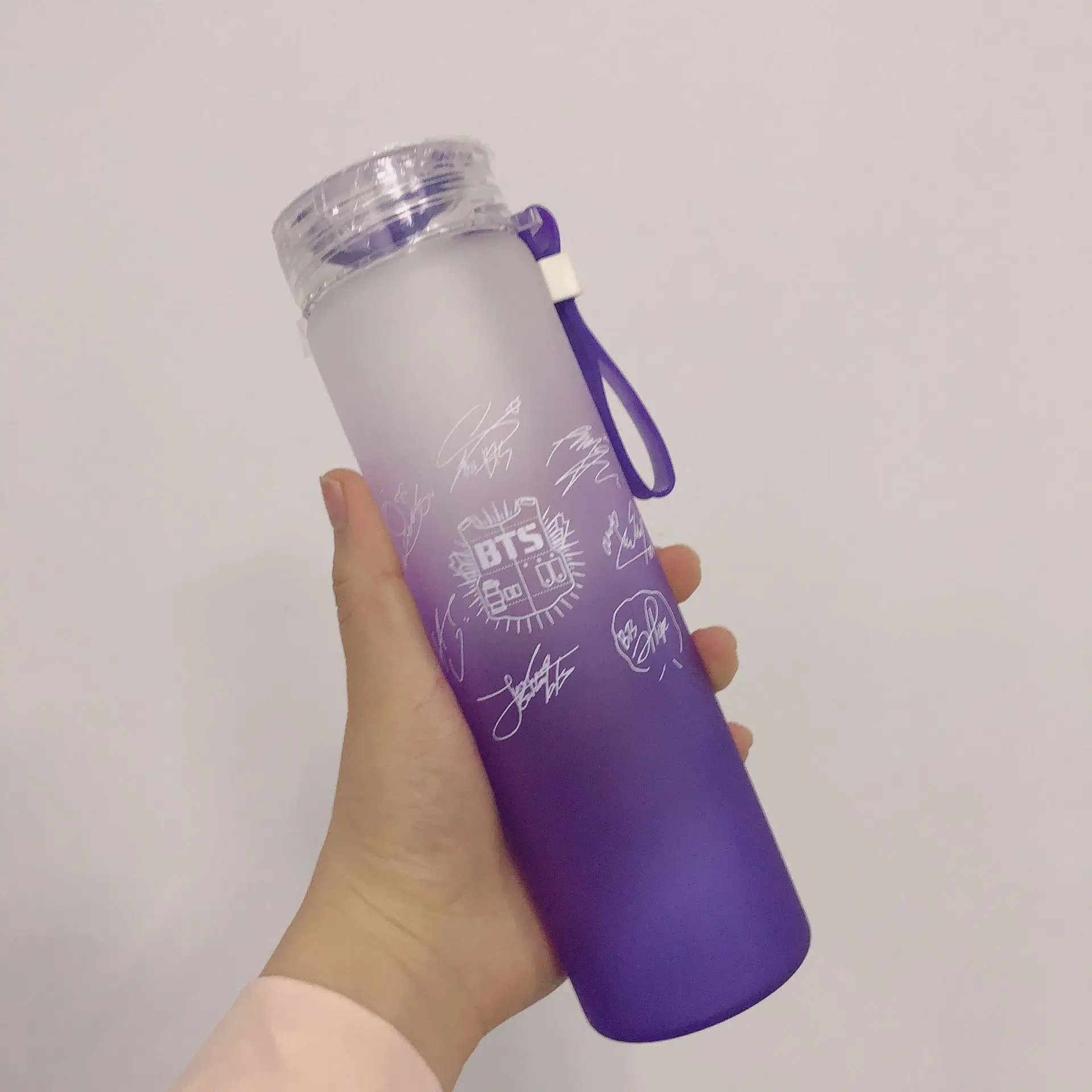 

New Kpop Bangtan Boys Group official The Same Summer Gradient Frosted Glass Bottle Freshness Letter Lemon cup aid water bottles
