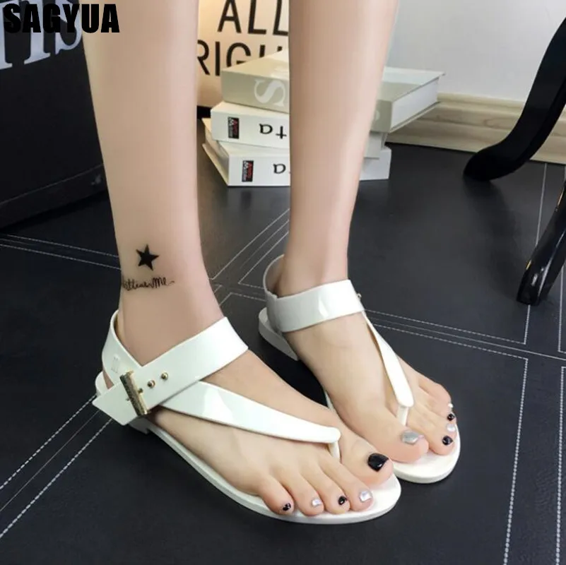 

2019 New Rome women sandals woman Hollow Clip toe Flats shoes Summer Ladies Casual Beach shoes Jelly shoes Non-slip Slide A160
