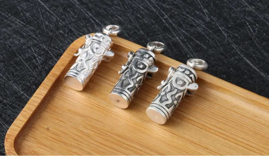 silver-gau-pendant014D