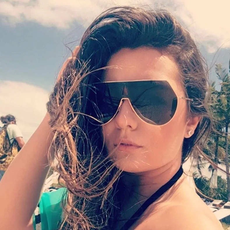 3671824056_178014656