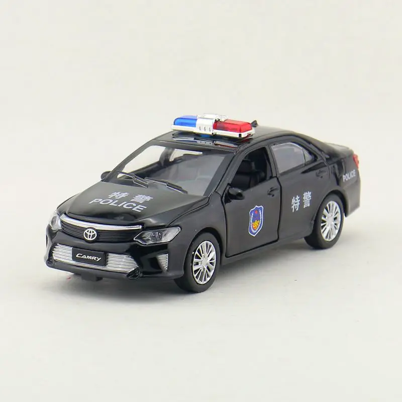 

1:32 Scale/Diecast Model Toy Car Vehicle/TOYOTA Camry Police/Sound & Light/Pull back/Educational Collection/Gift For Children