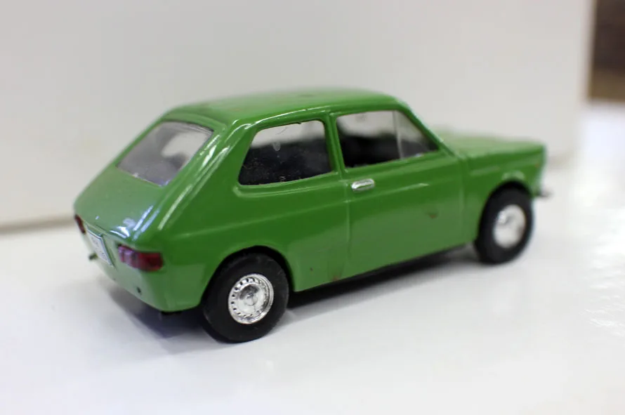 Original factory 1:43 FIAT 127P alloy toy car toys for children diecast model car Birthday gift freeshipping