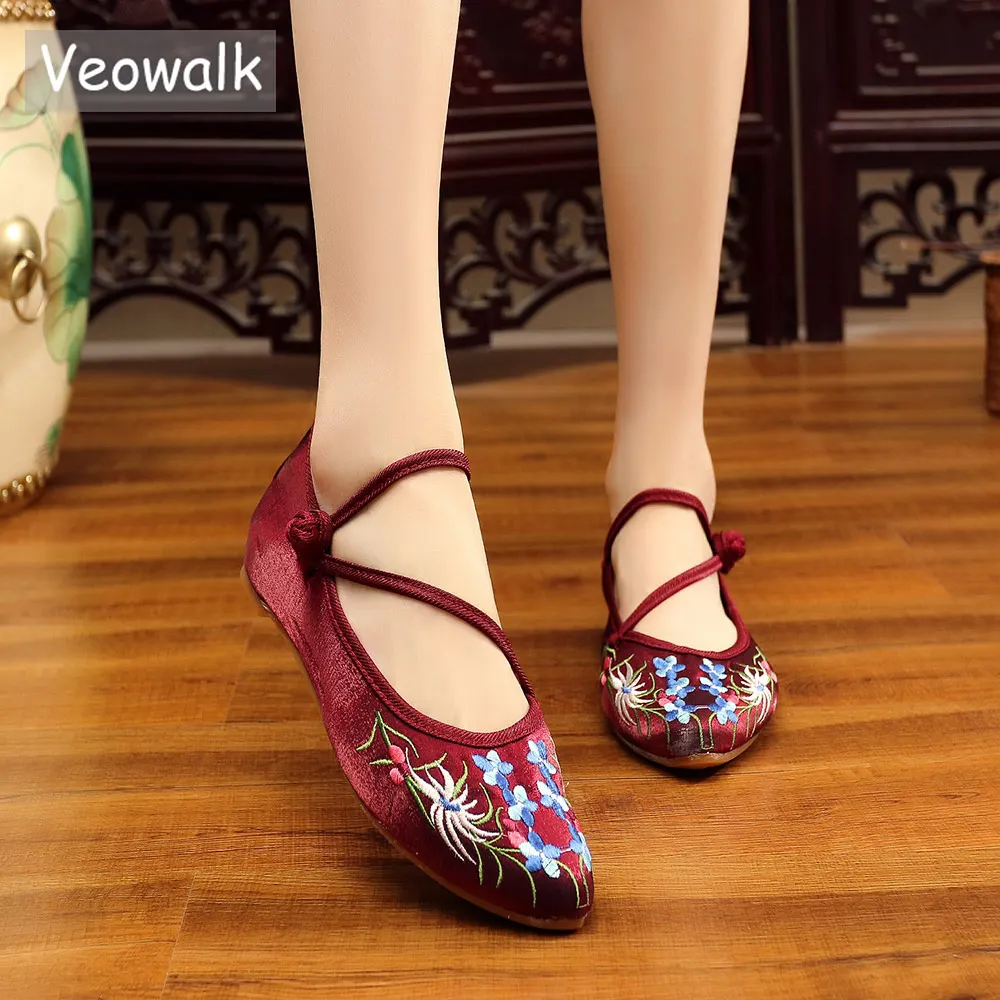 embroidered pointed flats