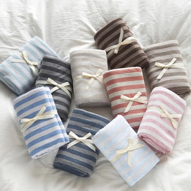 

Simple style 100% cotton striped plaid pillowcase. Super soft and comfortable cushioncover.cotton pillow cover 48X74