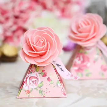 

20pcs/lot Floral Flower Printed Gift Box Flower Ribbon Pyramid Wedding Engagement Candy Boxes Party Favors Box
