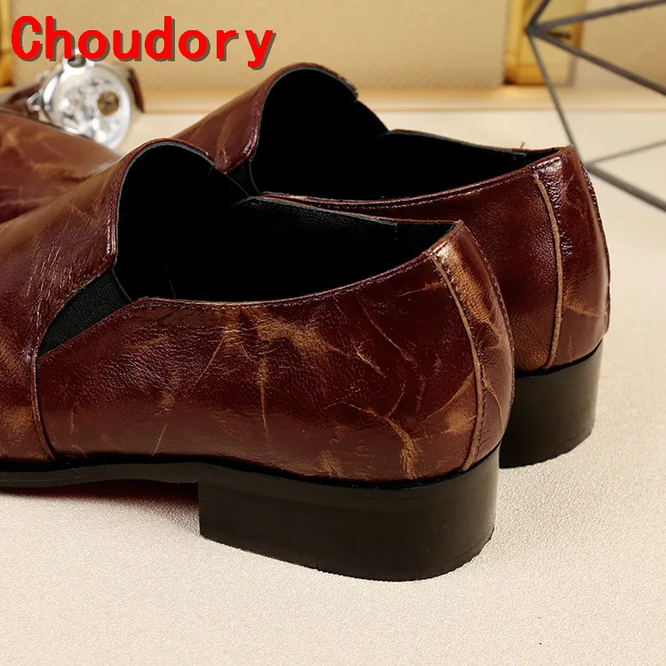 Choudory chaussure homme/летнее свадебное платье ручной работы; мужские итальянские кожаные туфли; Лоферы без застежки со стальным носком на среднем каблуке