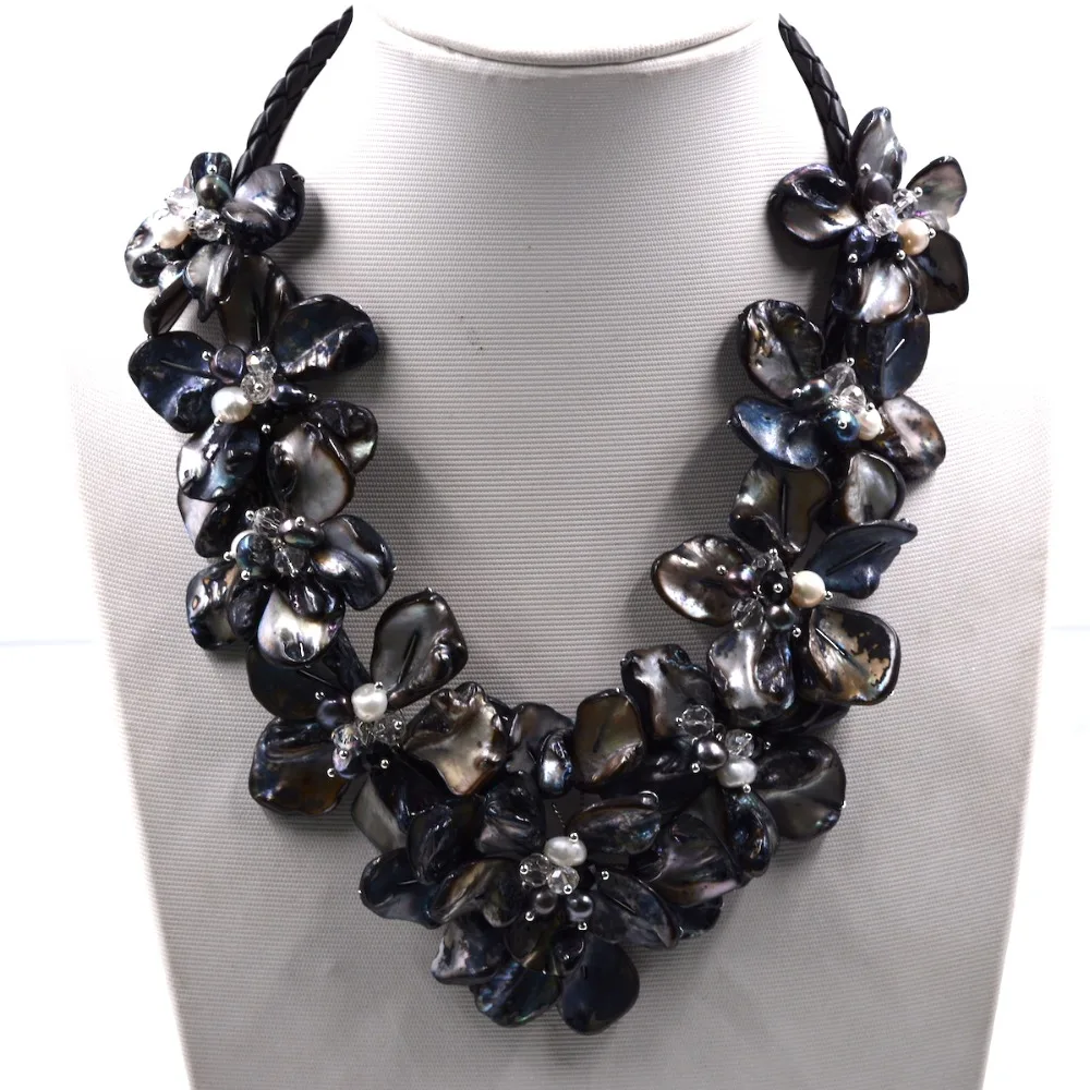 

Exclusive Black Mop Shell Baroque Shells Flower Necklace New Fashion Jewelry Dress Accessories