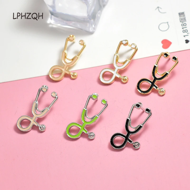 

Stethoscope Brooch Pins Gold Silver Black Collar Corsage Gift for Doctors Nurse Physicians Medical Student Graduation B-0716