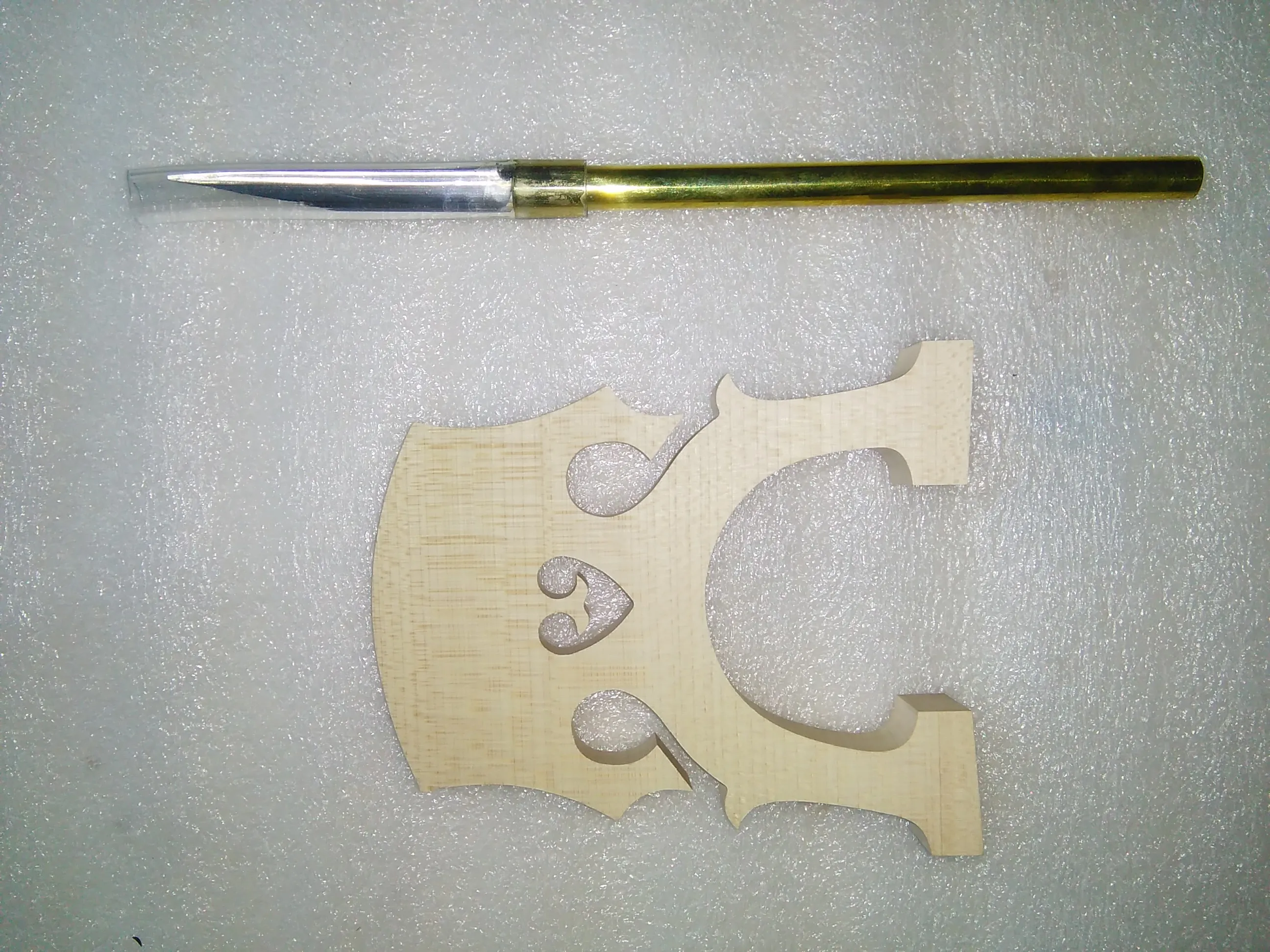 

1 PC Quality Cello Bridge French Style Cello bridge 4/4 and 1 PC Bridge repair knife