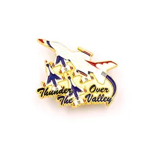 Пользовательские печати знак низкая цена oem метал, значок, подарок, Лидер продаж металлический высокое качество значок с самолетом