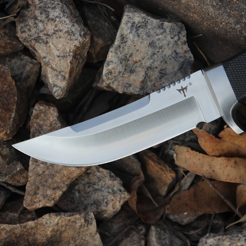 Voltron High-strength field wild survival saber, wild wild defensive knife, outdoor knife, diving tactical knife Voltron High-strength field wild survival saber, wild wild defensive knife, outdoor knife, diving tactical knife