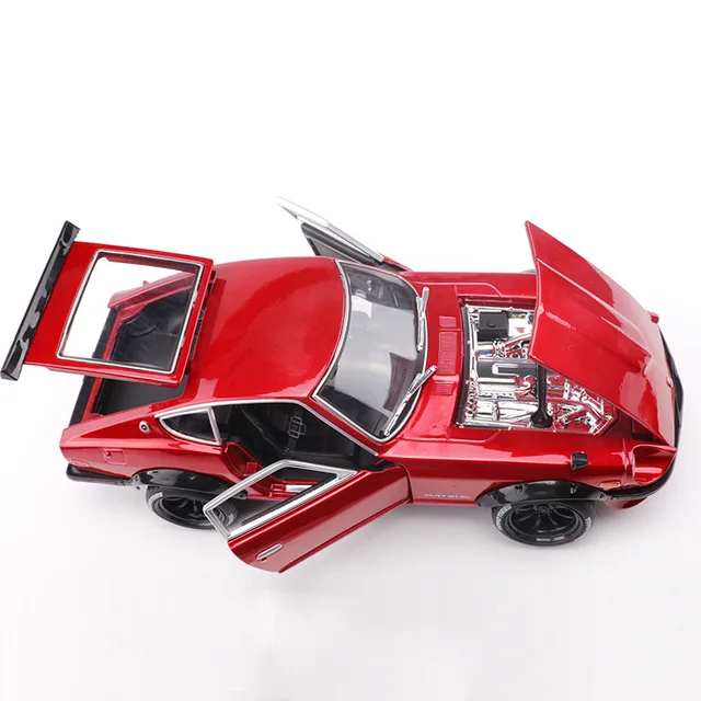 1:18 Scale Diecast Alloy Sports Cars Model For Nissan Datsun 240z With Steering Wheel Control Front Wheel Steering Toy Gift 3