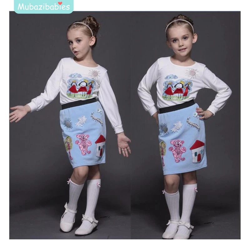 

Girls autumn winter skirt suit Cotton T-shirt +hand-beaded embroidery princess skirt + white bow high socks + pearl hair bands