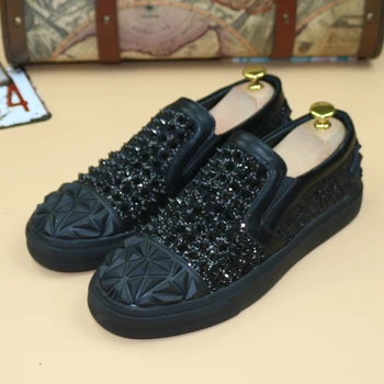 

CuddlyIIPanda Luxury Brand Bling Spikes Men Shoes Shinny Glitter Rivets Sneakers Male Casual Shoes 2018 Fashion Men Loafers