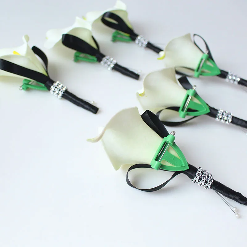 white black wedding boutonniere  (3)