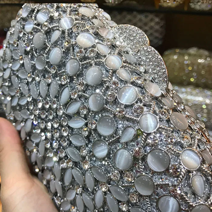 Женская вечерняя ажурная сумка с золотыми кристаллами Свадебный торжественный