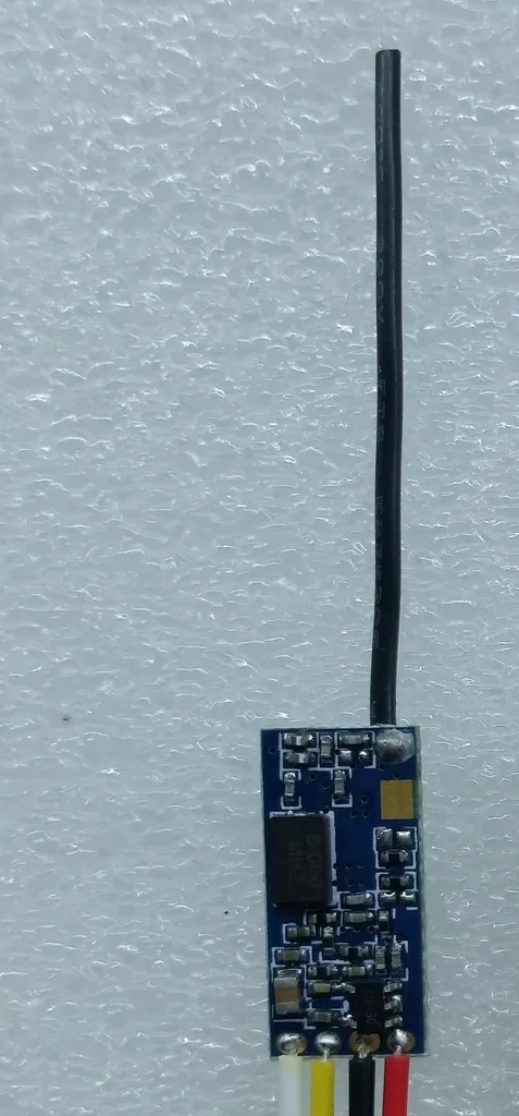 3.3-5V 18X9mm 4 channels mini 20MW 5.8G audio and video wireless transmitter