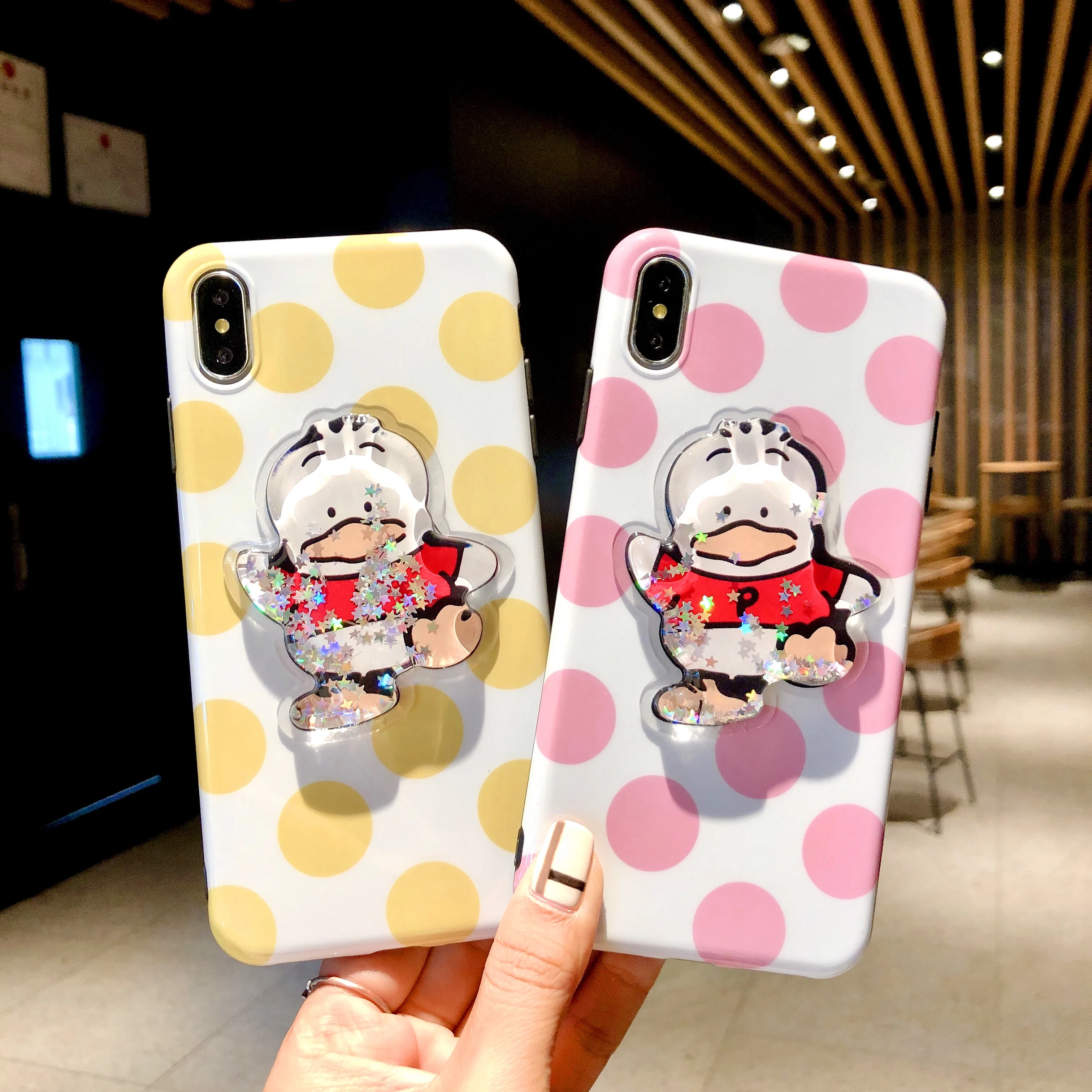 

Cute 3D Duck Stars Squishy Phone Cases On For iPhone 8 XS Max Fashion Wave Point Soft Kneading Back Cover For iPhone X XR 7Plus
