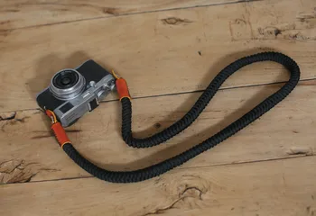 

Black 16mm Hand knit Chinese knot handmade Camera neck shoulder strap Windmup