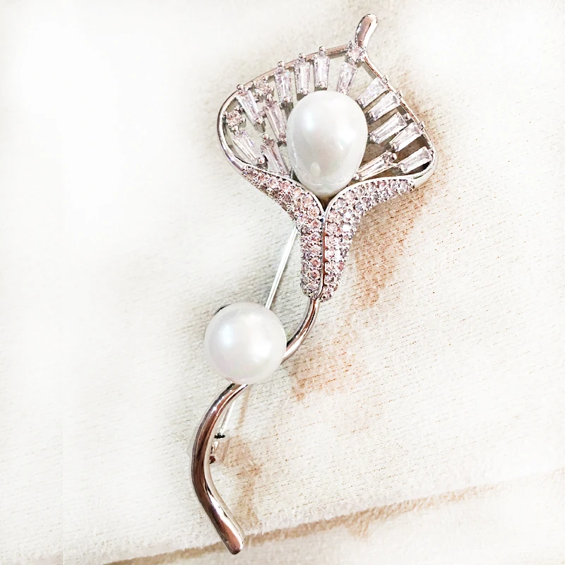 

LANFLORA wholesale price bridal jewelry flower CZ brooch jewelry accessories for women fresh water pearl free shipping