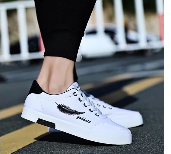 

2018New Arrival Fashion Shoes Men Casual Shoes Summer Breathable Comfortbale Sneakers Men Flats Shoes Big Size