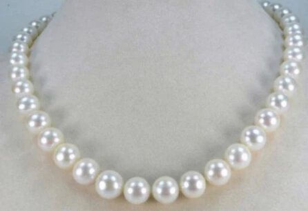 

0524 GRADE WHITE AKOYA PEARLS NECKLACE