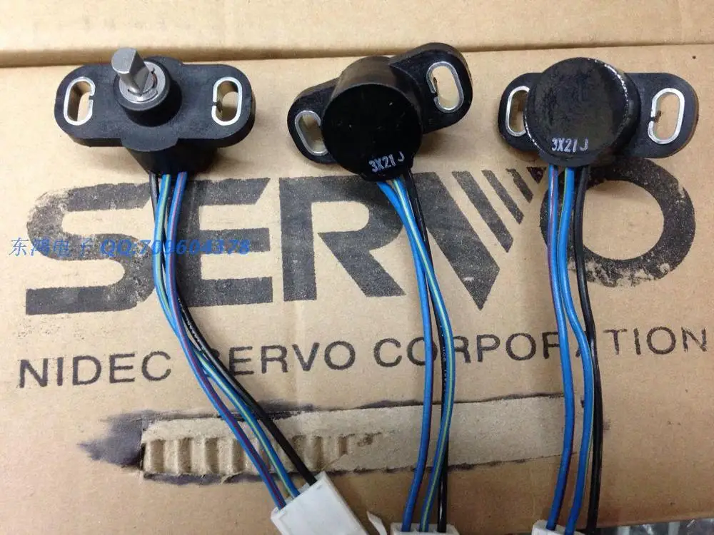 

2pcs/bag Original Japanese SERVO electromagnetic rotary potentiometer 5K 360 degree rotation VP22-5K-A004