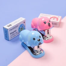 1 шт. цвет случайный портативный мини собака форма степлер набор с 640 скобы связывания книга Бумага Офис школа связывания канцелярские