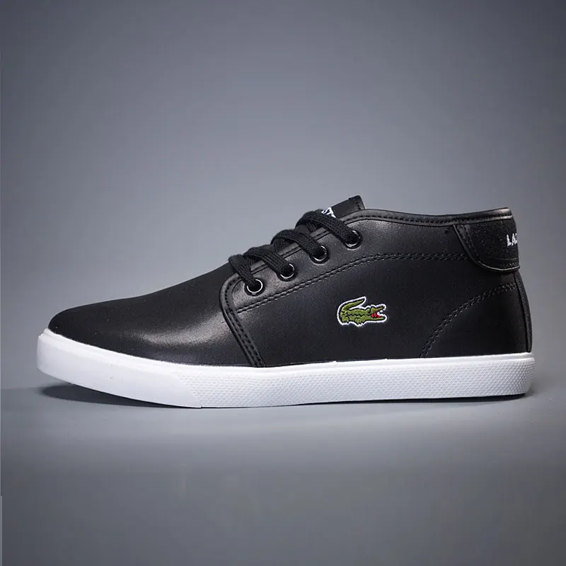Men Sport Shoes Mid Sneakers For Man Anti-slip Male Summer Men's light Breathable Skateboarding Shoes for Man size 40-44