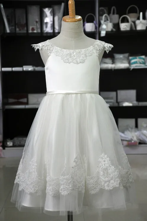 Lace Flower Girl Dresses